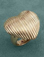 Кольцо из золота c рубином