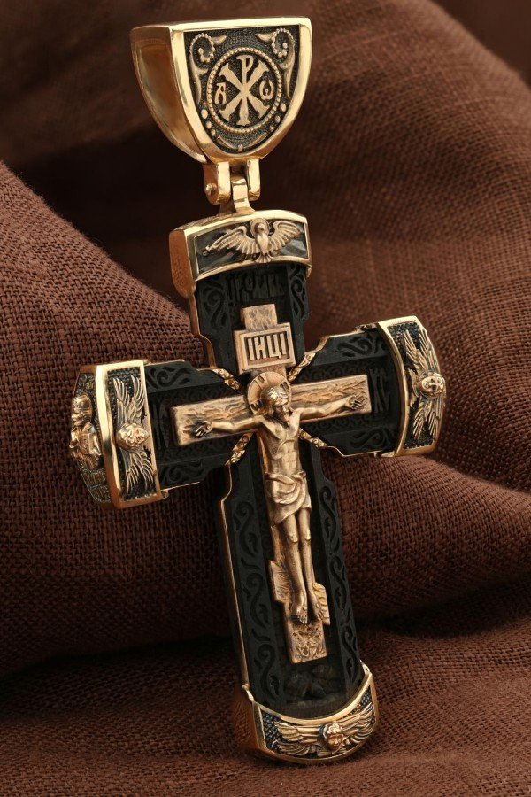 Крест из золота c эбеновым деревом