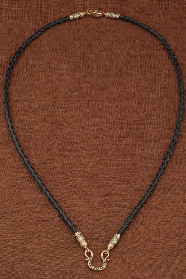 Гайтан из золота c кожаным шнурком