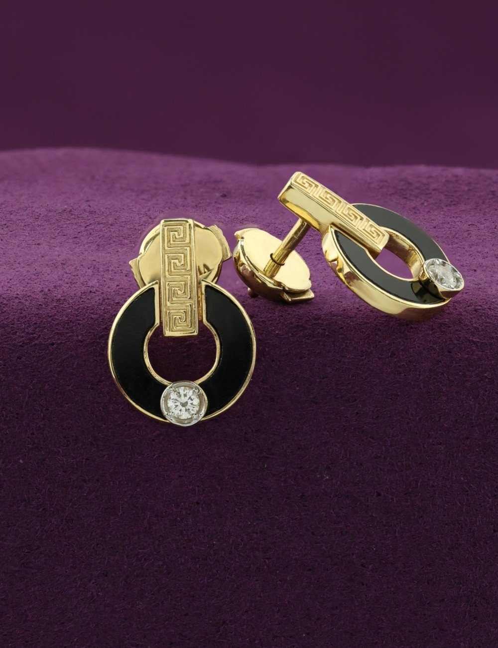 Серьги из лимонного золота c бриллиантами и ониксом