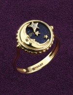 Кольцо из лимонного золота c бриллиантами, лазуритом и перламутром