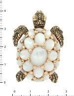 Брошь из золота c эмалью и перламутром