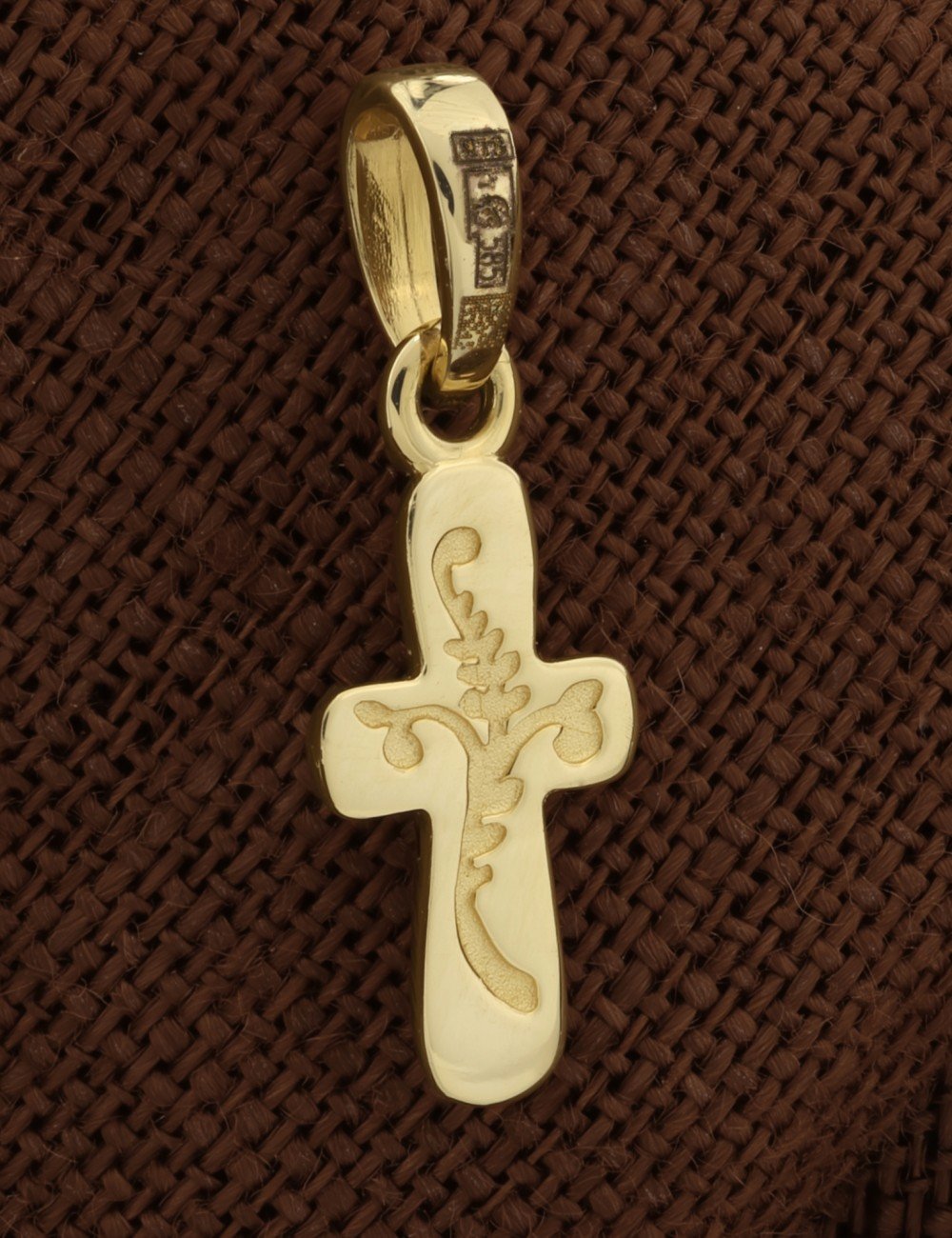 Крест из лимонного золота