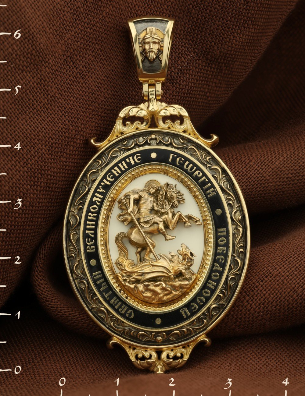 Образок из лимонного золота c эмалью