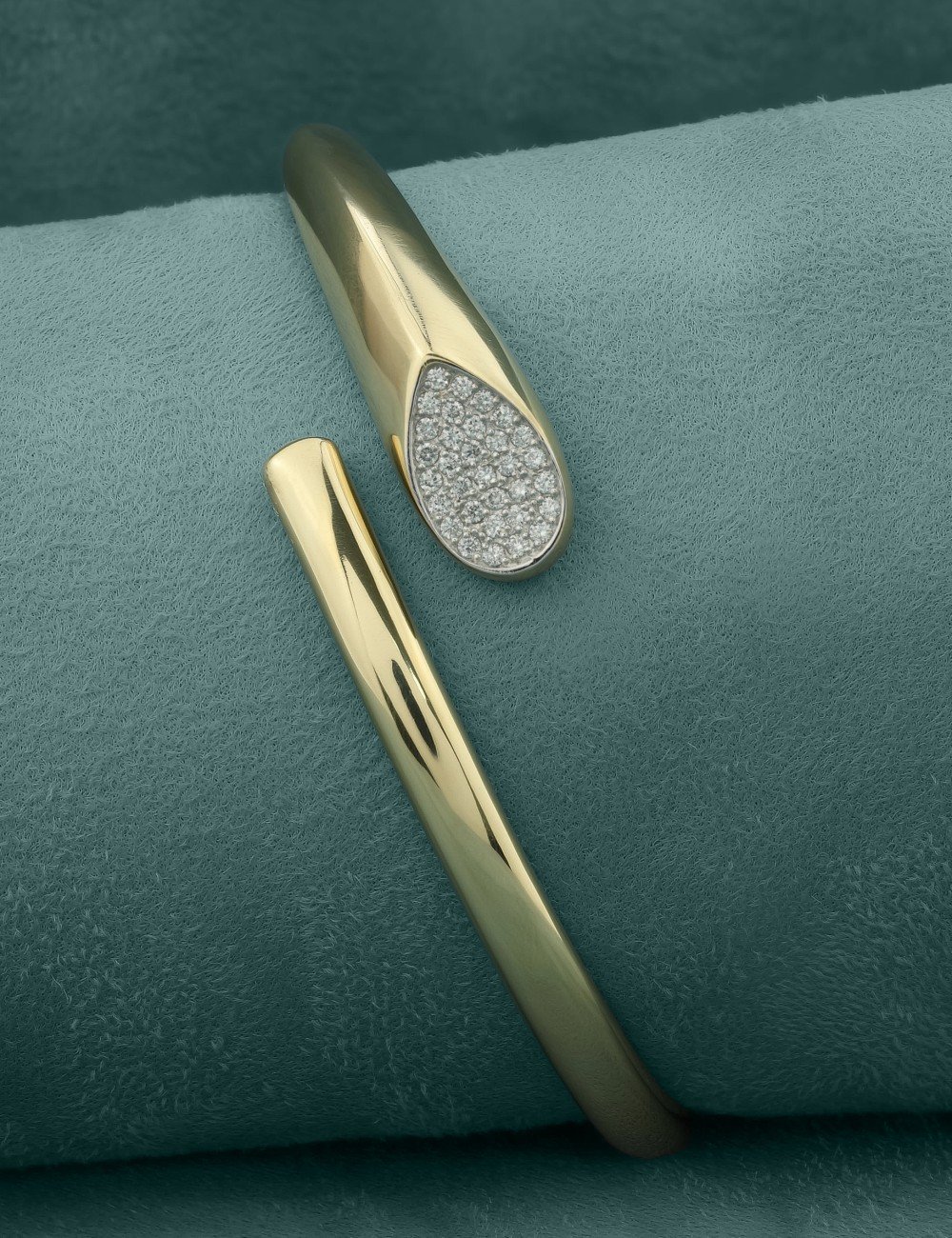 Браслет из лимонного золота c бриллиантами