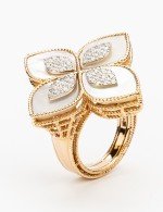 Кольцо из золота c бриллиантами и перламутром