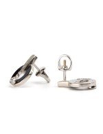 Серьги из белого золота c бриллиантами и ониксом