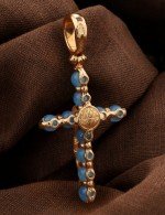 Крест из золота c жадеитом