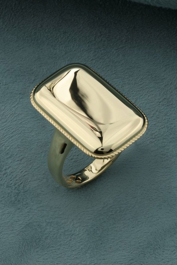 Кольцо из лимонного золота