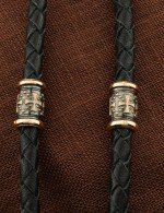 Гайтан из золота c кожаным шнурком