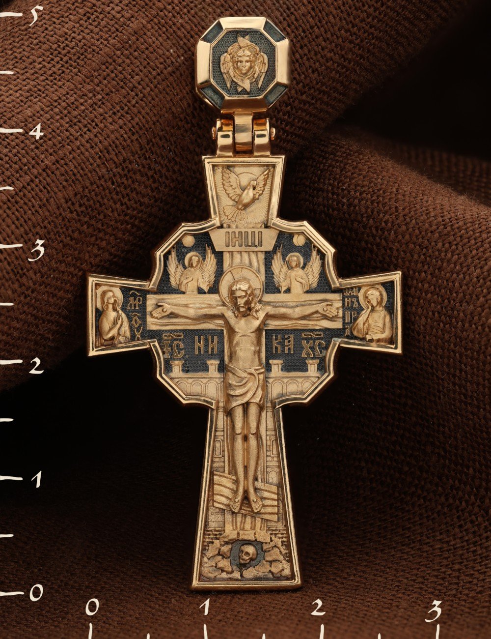 Крест из золота