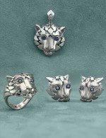 Серьги из белого золота c сапфиром