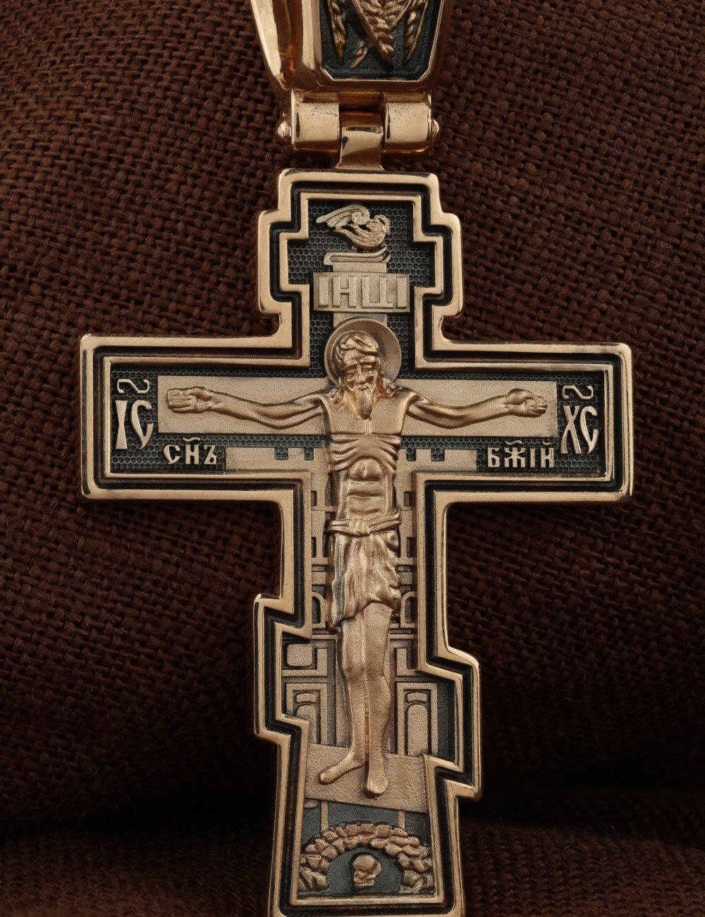 Крест из золота