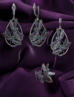 Кольцо из белого золота c сапфиром и эмалью