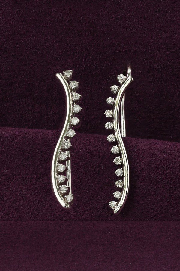 Серьги из белого золота c бриллиантами