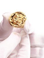 Кольцо из лимонного золота c эмалью и ониксом