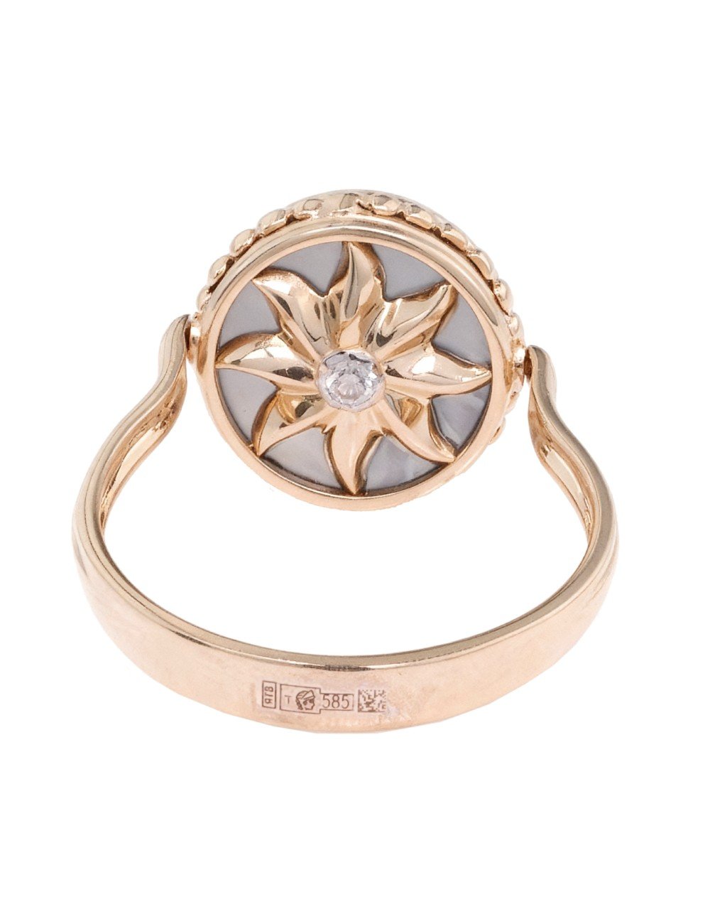 Кольцо из золота c бриллиантами, ониксом и перламутром