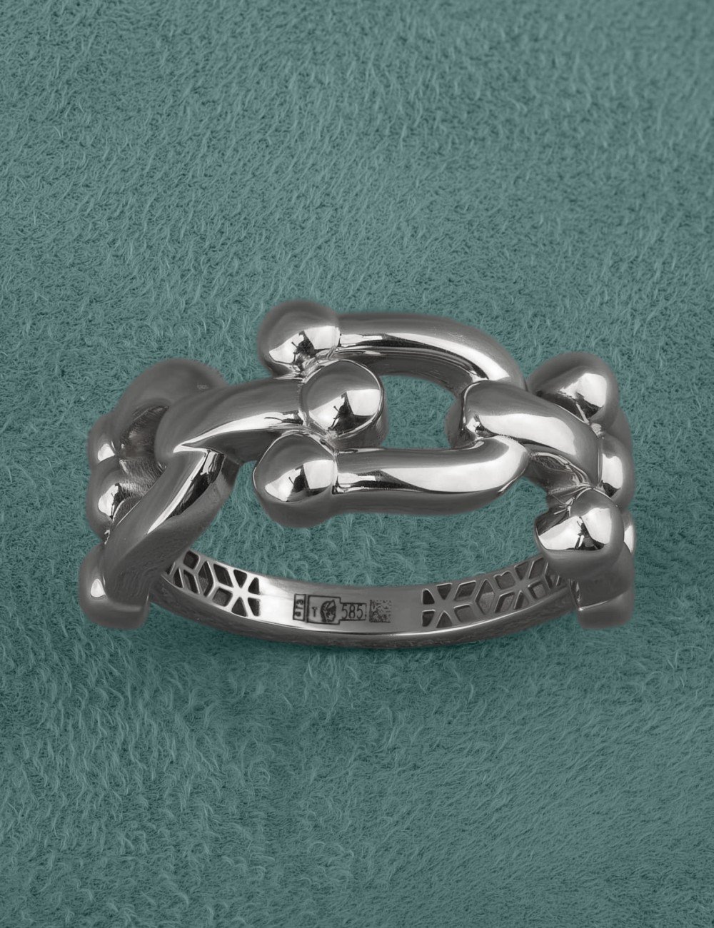 Кольцо из белого золота