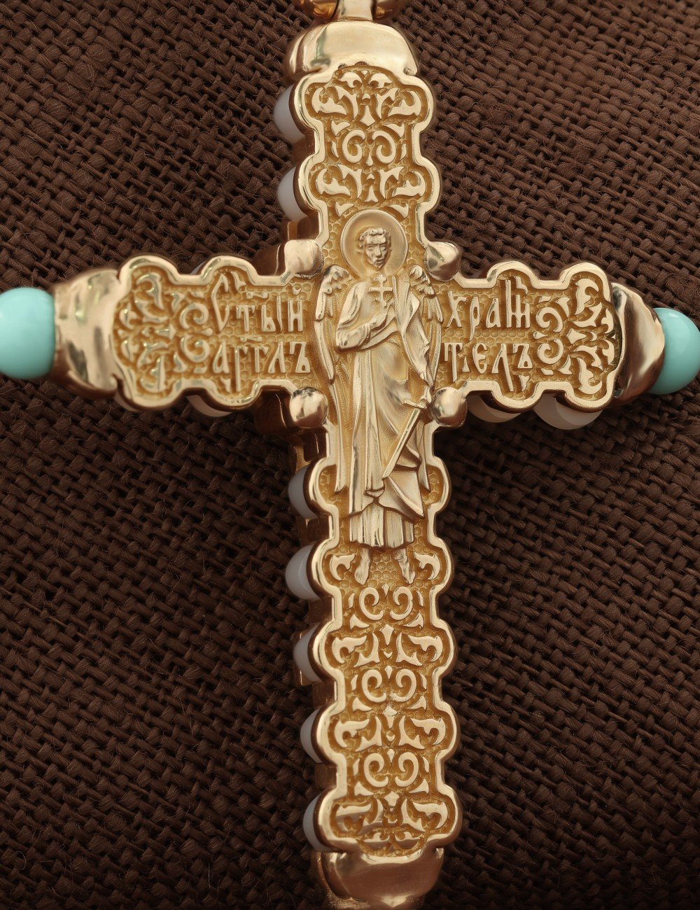 Крест из золота c бирюзой и кахолонгом