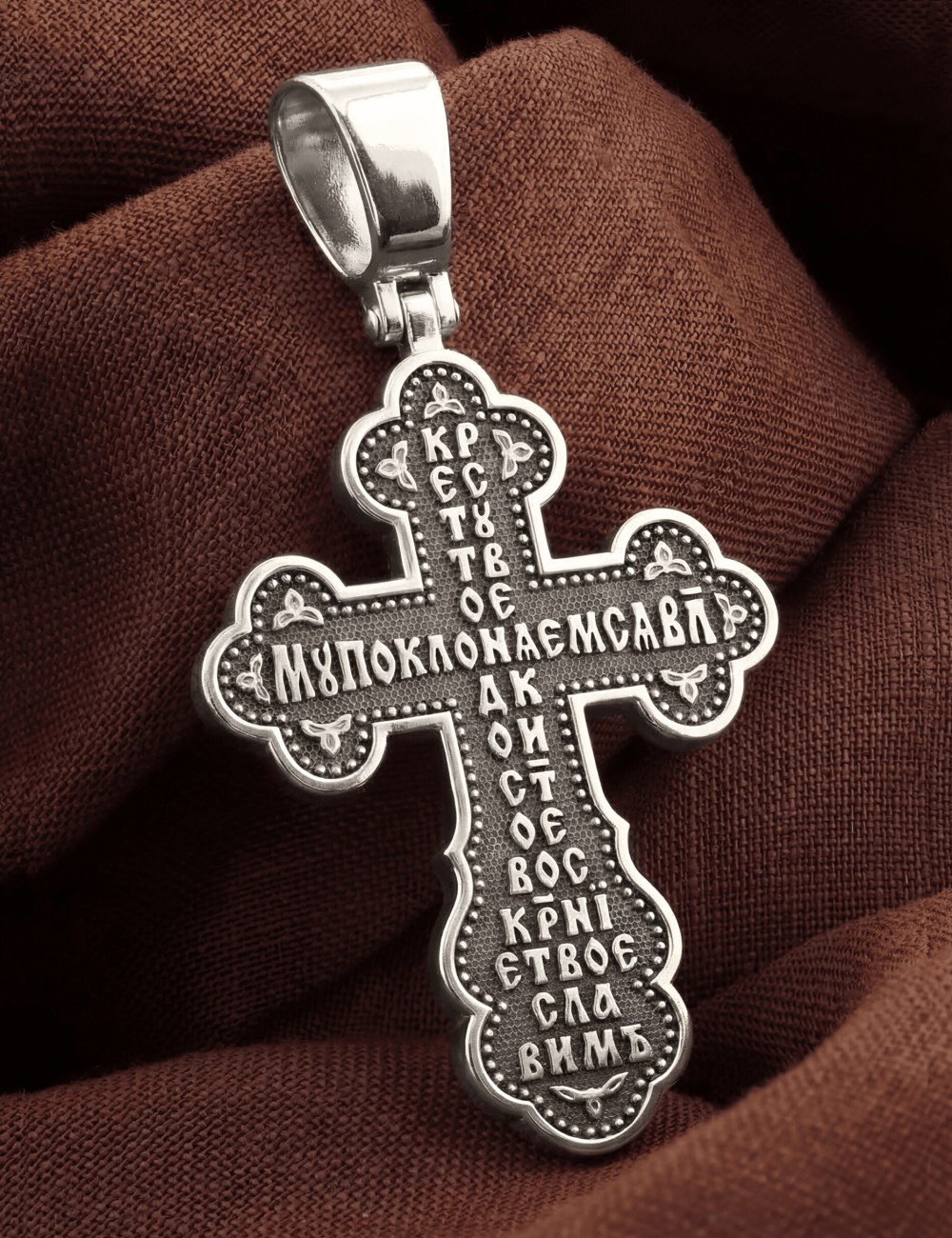 Крест из белого золота