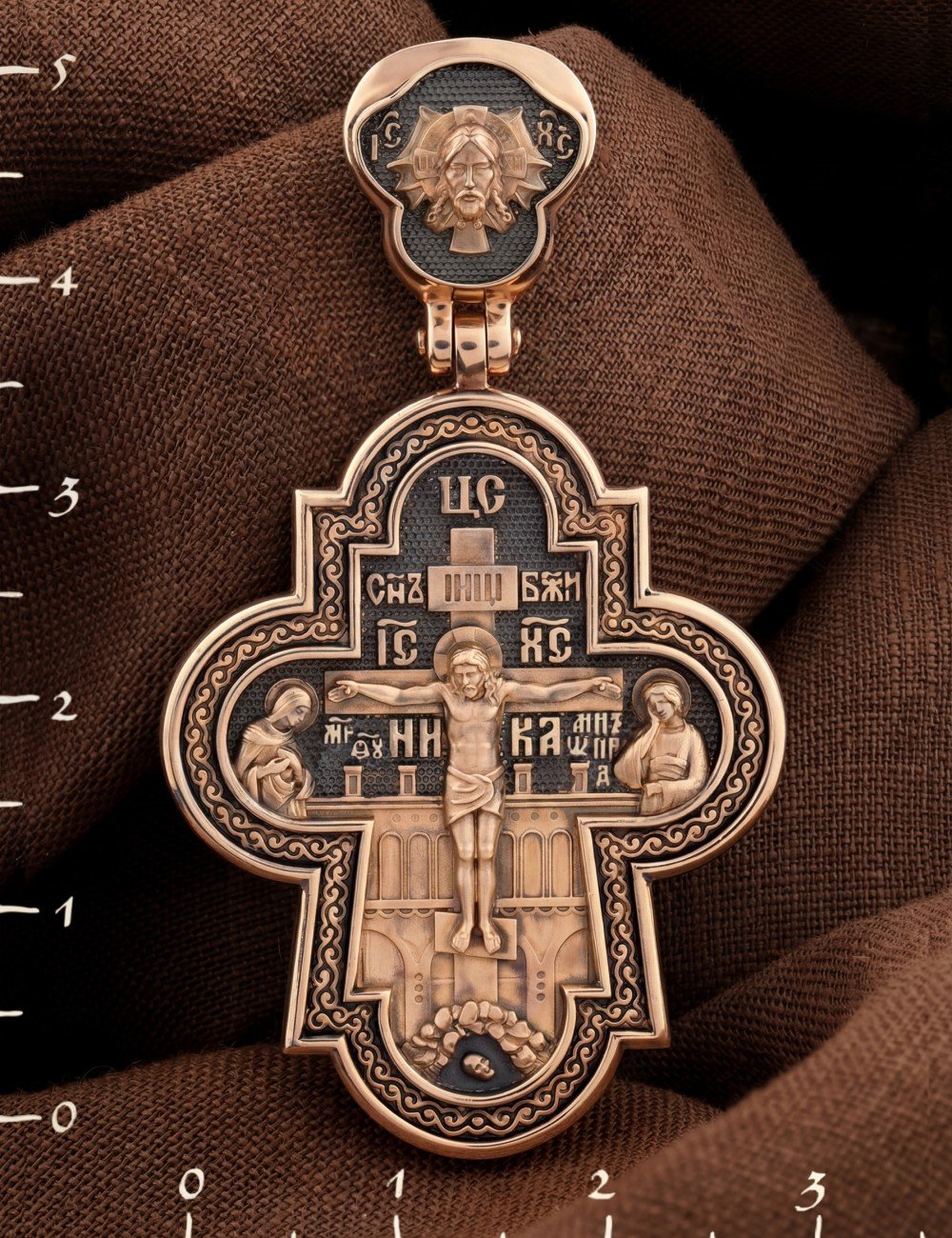 Крест из золота