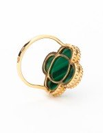 Кольцо из золота c малахитом