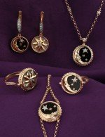 Браслет из золота c бриллиантами, ониксом и перламутром