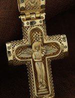 Крест из лимонного золота