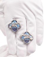 Серьги из белого золота c эмалью и перламутром