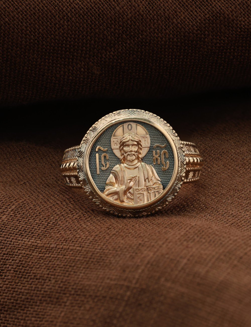 Кольцо из золота