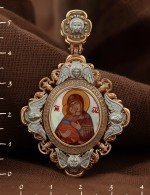 Образок из золота c эмалью и перламутром
