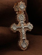 Крест из золота