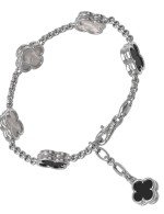 Браслет из белого золота c ониксом и перламутром