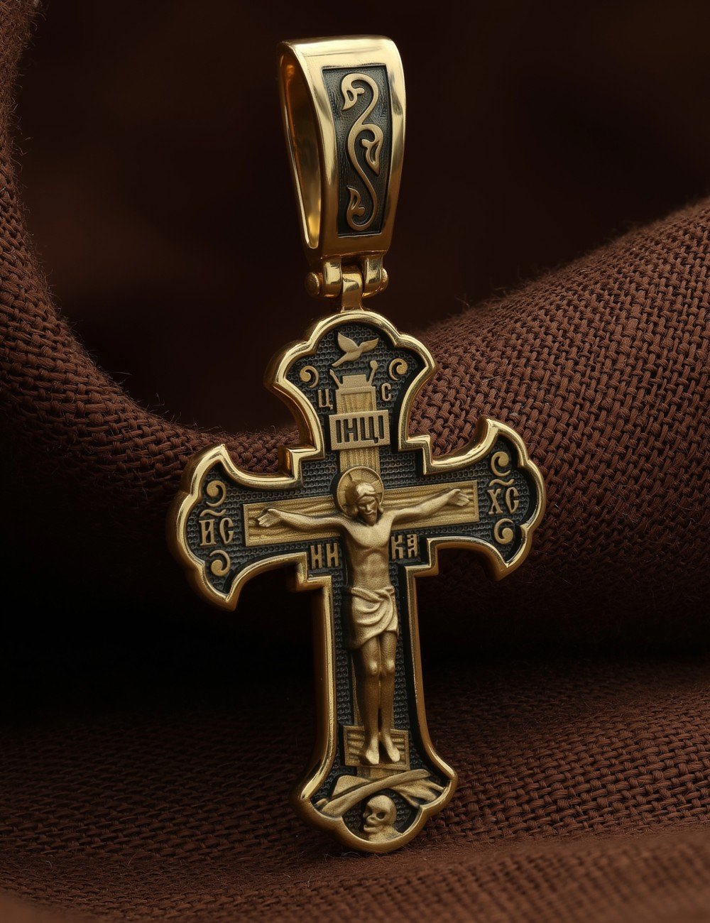 Крест из лимонного золота