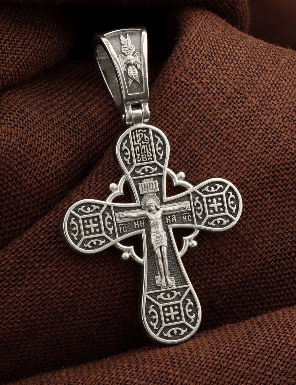 Крест из белого золота