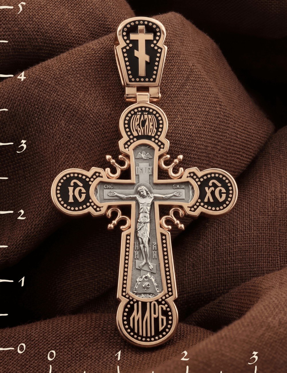 Крест из золота c эмалью