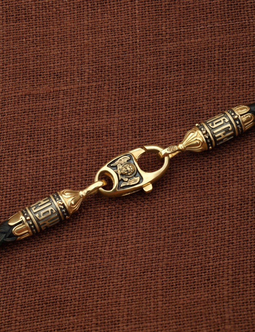 Гайтан из лимонного золота c кожаным шнурком