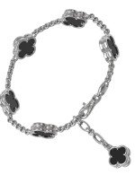 Браслет из белого золота c ониксом