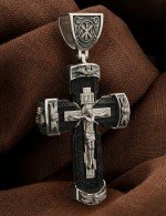 Крест из белого золота c эбеновым деревом