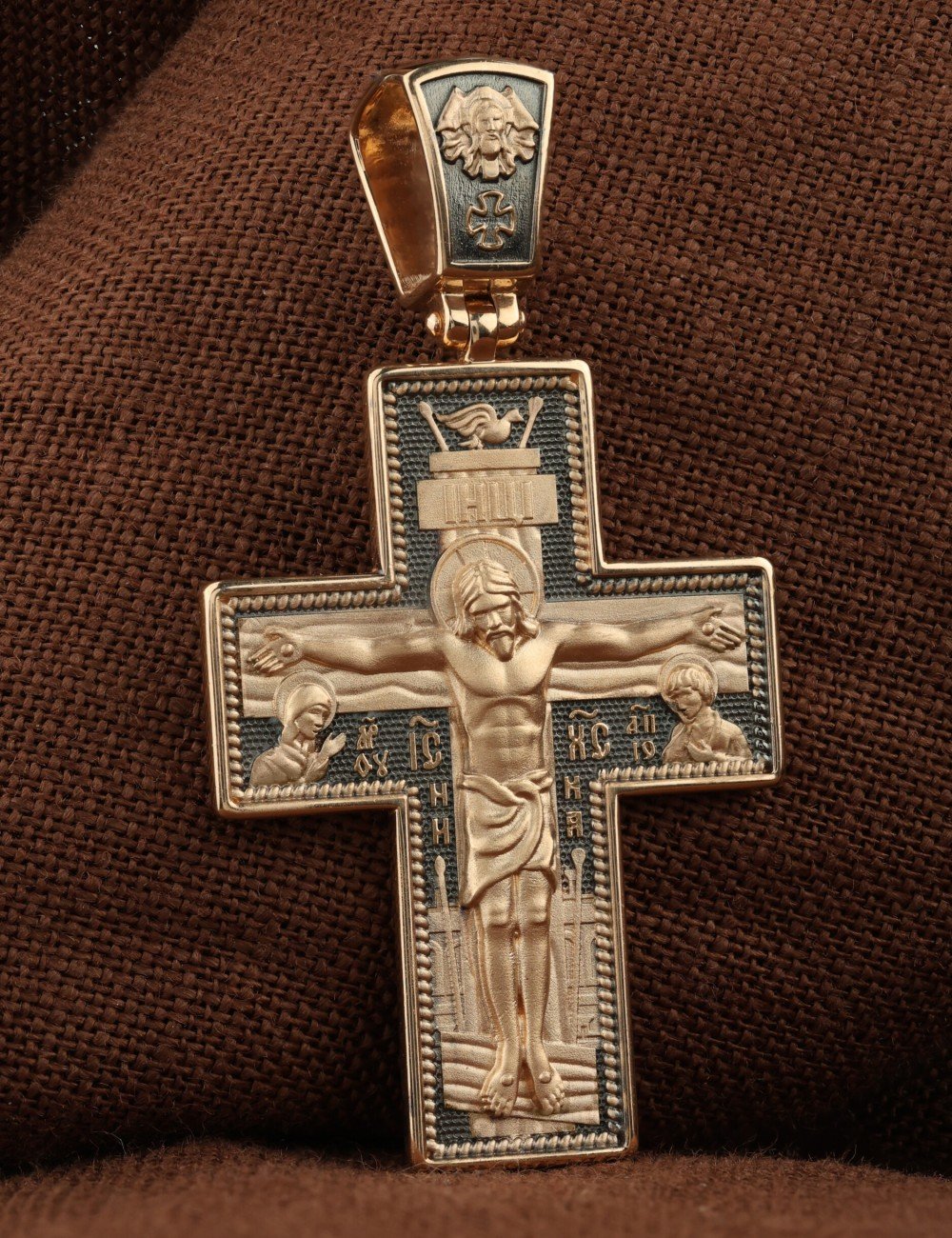 Крест из золота