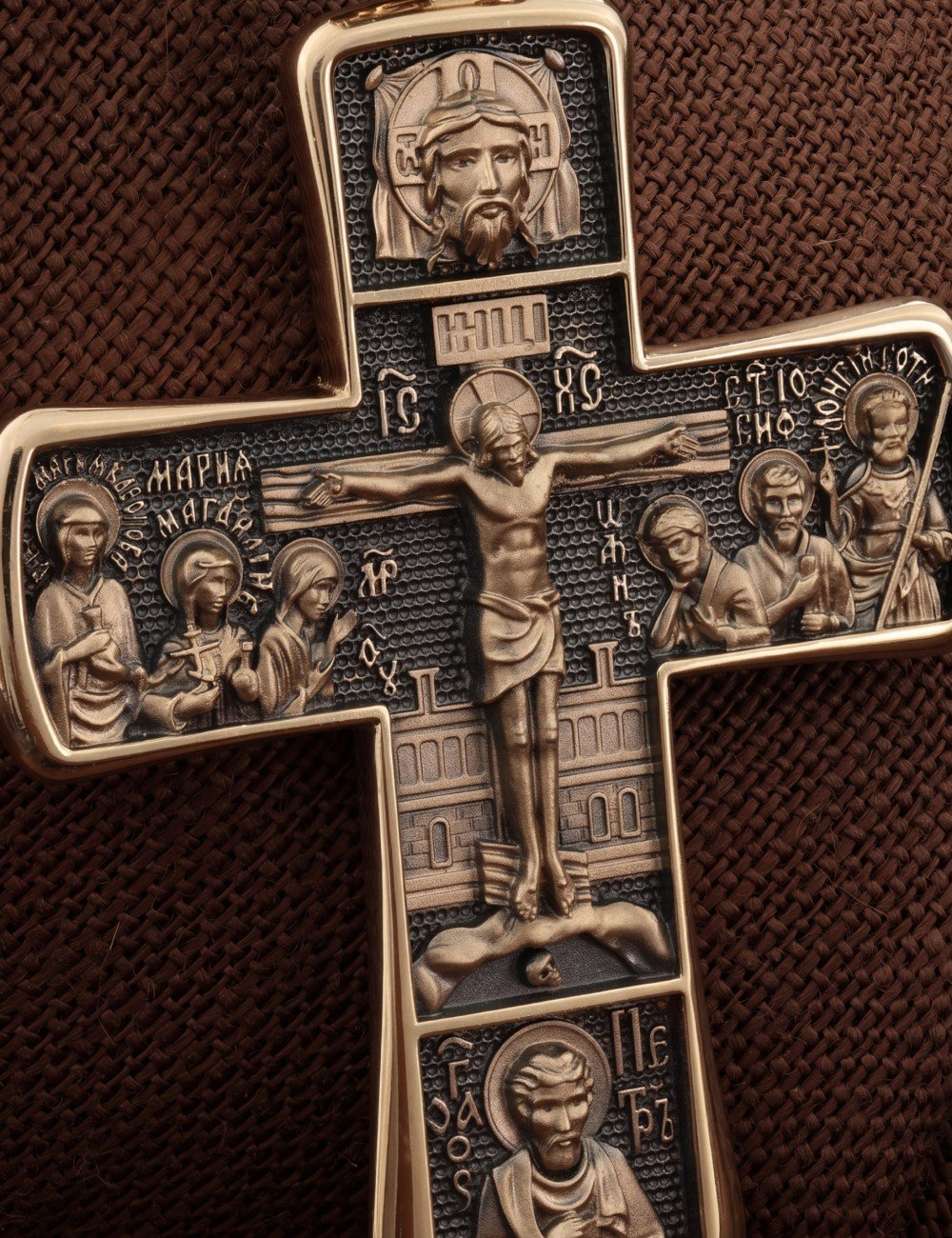 Крест из золота