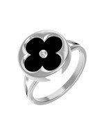 Кольцо из белого золота c ониксом