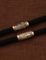 Шнурок шёлковый из золота 585 пробы c шёлковым шнурком