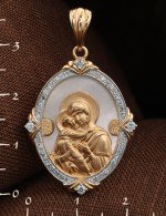 Образок из золота c бриллиантами и перламутром