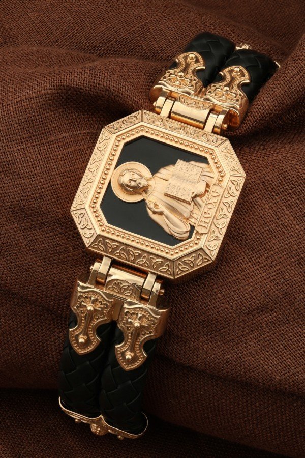 Браслет из золота c шнурком и ониксом