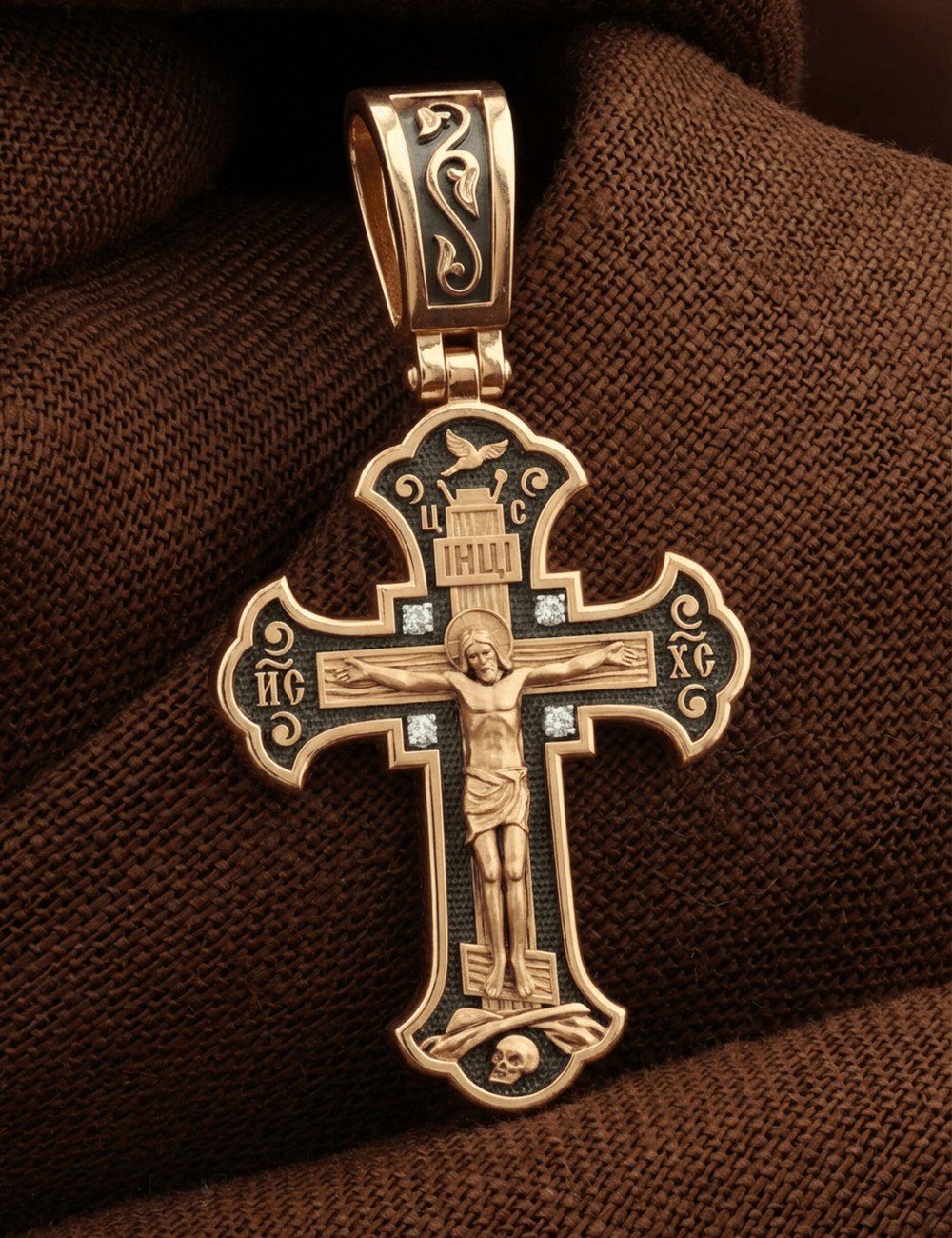 Крест из золота c бриллиантами