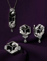 Колье из белого золота c бриллиантами и ониксом