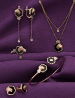 Серьги из золота c бриллиантами и ониксом