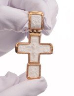 Крест из золота c бивнем мамонта