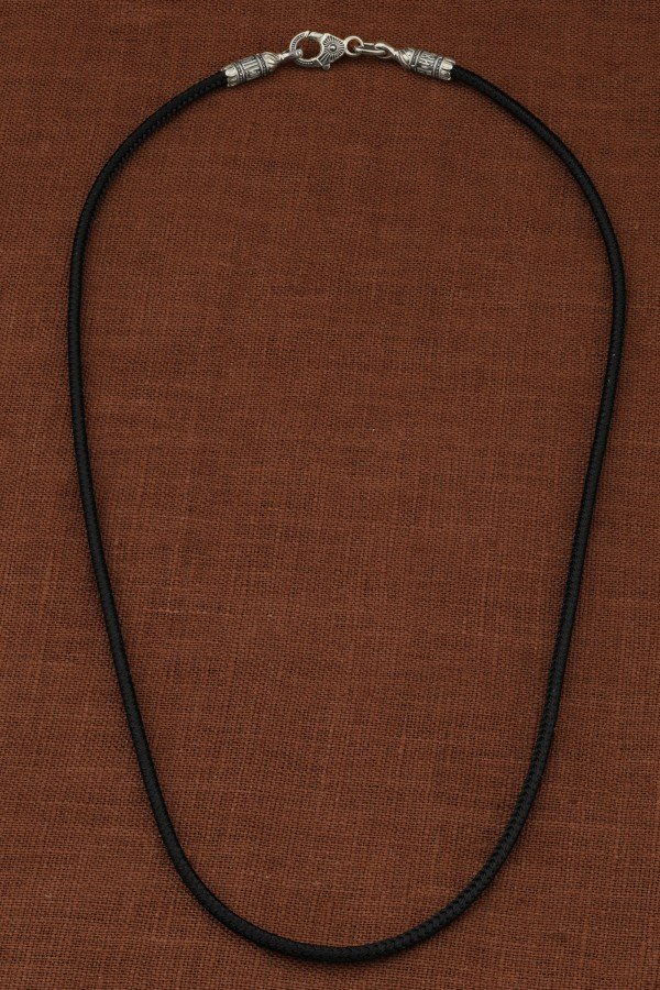 Шнурок шёлковый из белого золота 585 пробы c шёлковым шнурком